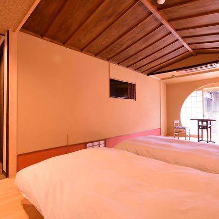 Отель Koyasan Shukubo Yochiin Экстерьер фото