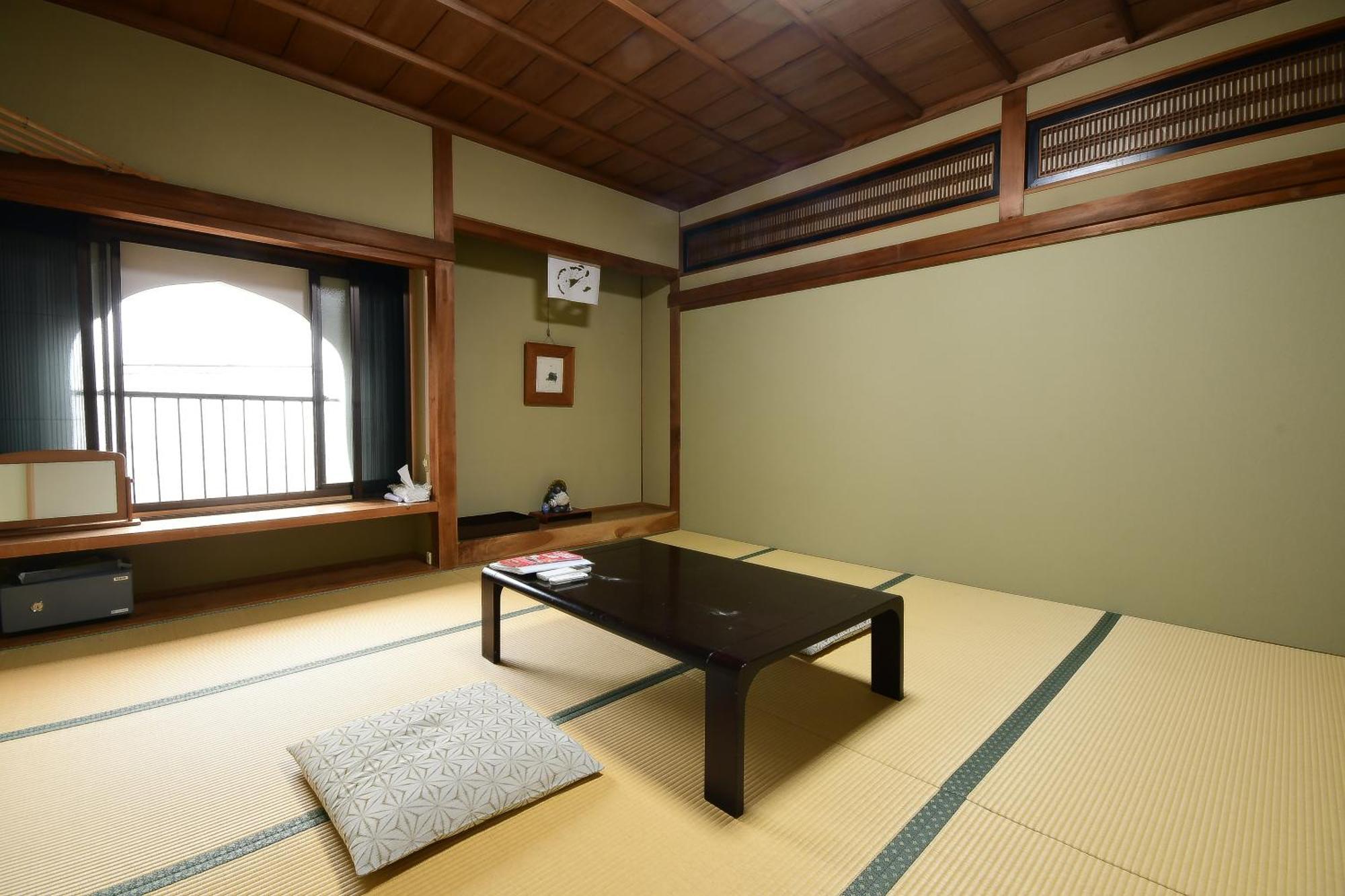 Отель Koyasan Shukubo Yochiin Экстерьер фото