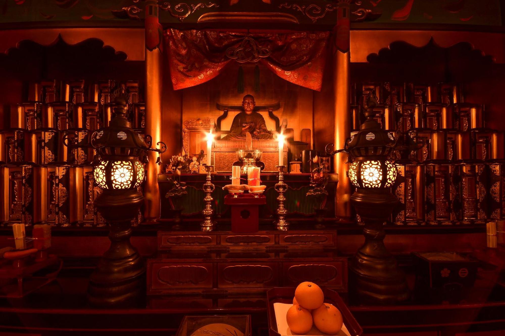Отель Koyasan Shukubo Yochiin Экстерьер фото
